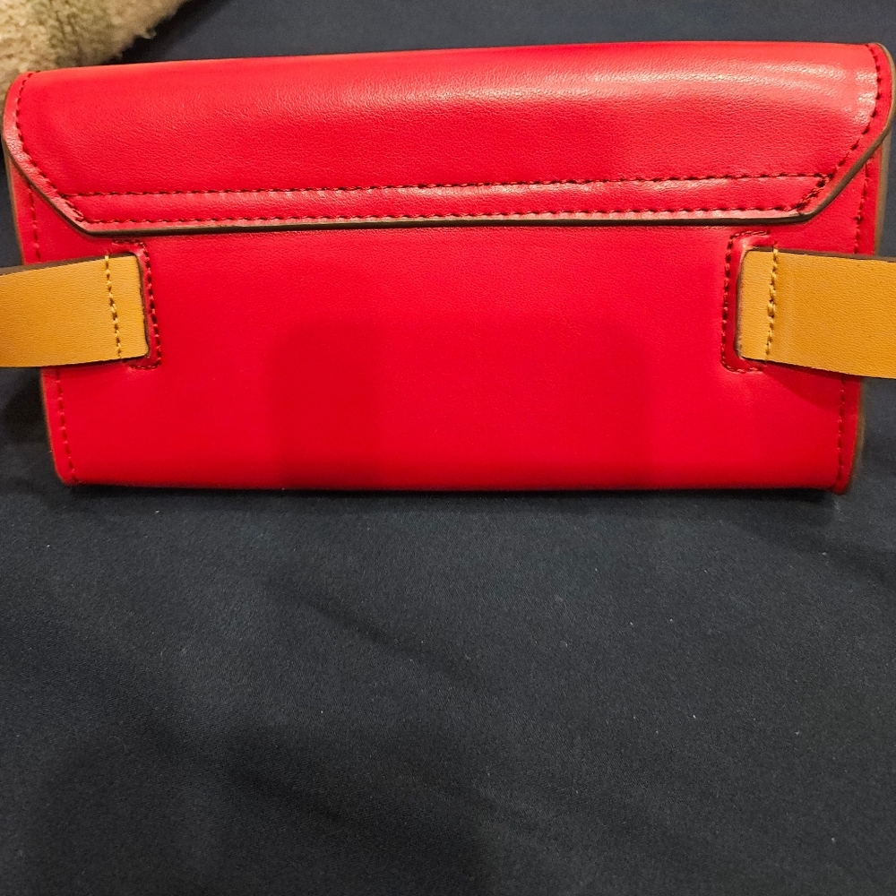 Brand New Kate Spade Red Belt Bag In S / M - Made With Genuine Leather. - Picture 4 of 9